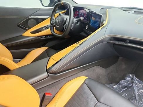 Used 2024 Chevrolet Corvette Stingray Preferred Conv w/ Z51 Performance Package RWD image 36