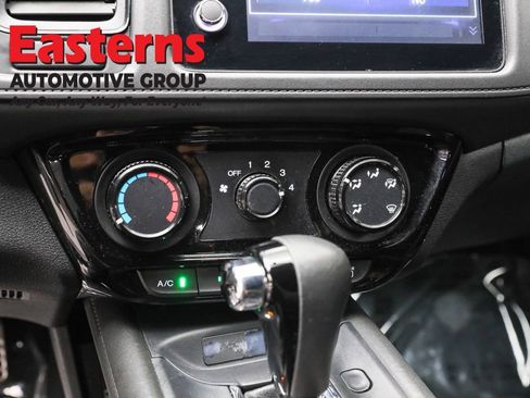 Used 2022 Honda HR-V Sport image 18