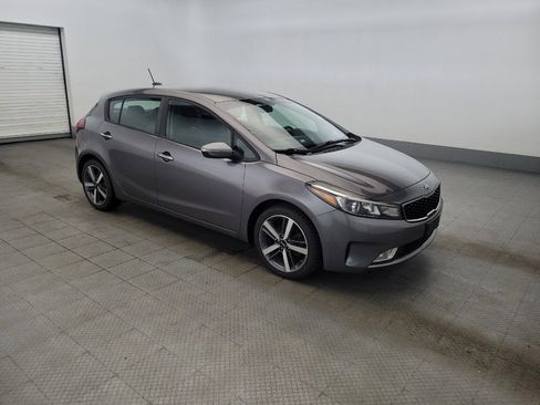 Used 2017 Kia Forte EX FWD image 11