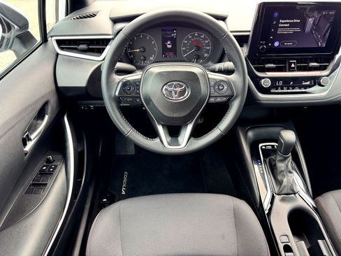 Used 2025 Toyota Corolla SE FWD image 20