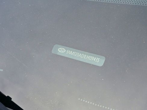 Used 2020 Hyundai Santa Fe SE w/ Cargo Package image 29