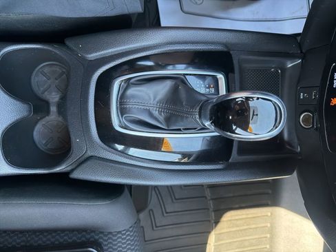Used 2018 Nissan Rogue Sport S w/ S Appearance Package AWD/4WD image 17