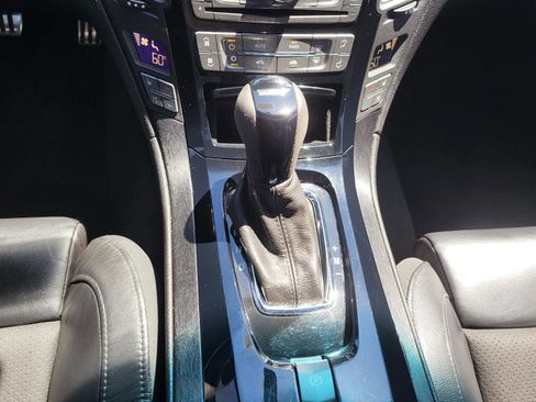 Used 2011 Cadillac CTS V w/ Wood Trim Package RWD image 29