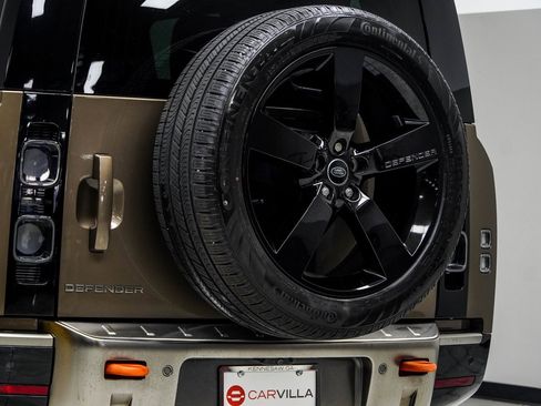 Used 2021 Land Rover Defender 110 X image 13