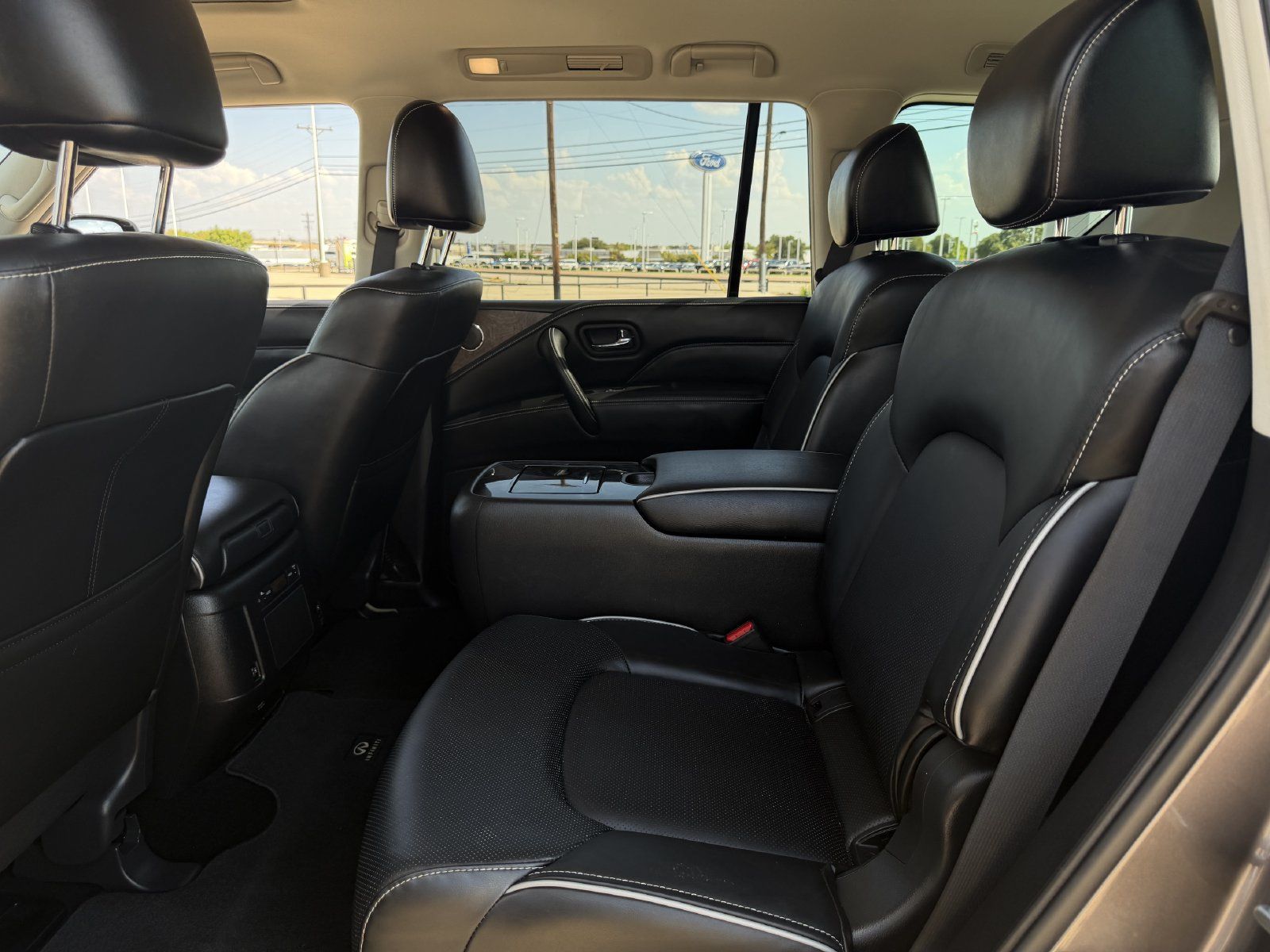 Used 2023 INFINITI QX80 Premium Select w/ Cargo Package AWD/4WD image 29
