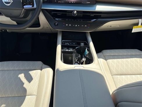 New 2025 Nissan Murano Platinum w/ Cargo Package image 15