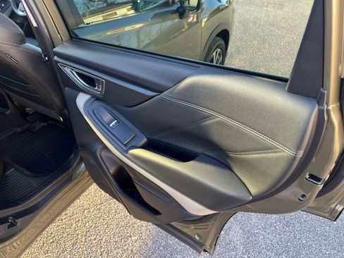 Used 2024 Subaru Forester Limited image 14