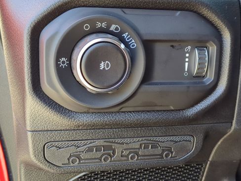 Used 2026 Jeep Wrangler Sport S image 11