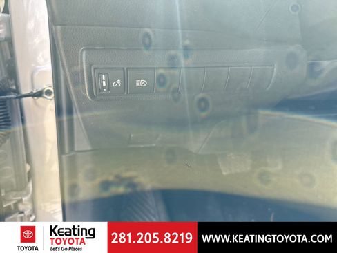 Certified 2025 Toyota Corolla LE image 15