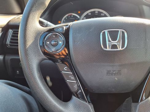 Used 2017 Honda Accord LX image 22