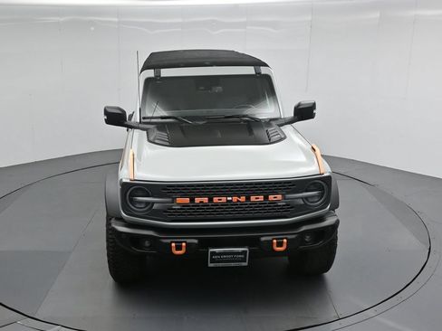 Used 2023 Ford Bronco Badlands w/ Sasquatch Package AWD/4WD image 37