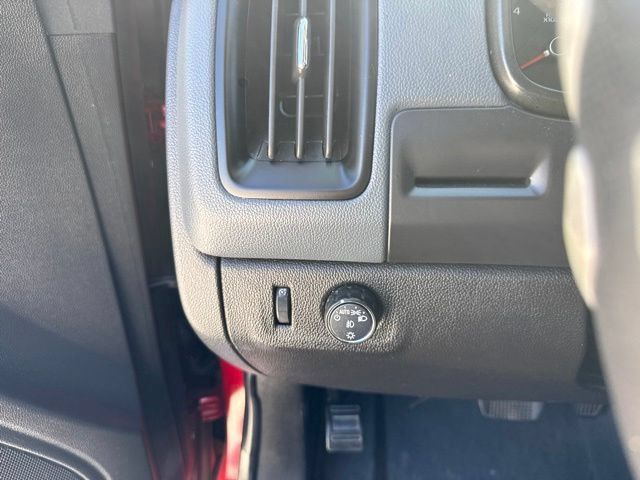 Used 2021 Chevrolet Colorado Z71 w/ Safety Package RWD image 13