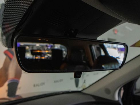 Used 2026 Kia Carnival EX image 13