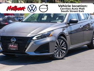 Used 2024 Nissan Altima 2.5 SV FWD video 1