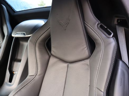 Used 2025 Chevrolet Corvette Stingray Preferred Conv w/ Z51 Performance Package RWD image 23