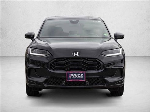 Used 2025 Honda HR-V Sport image 2