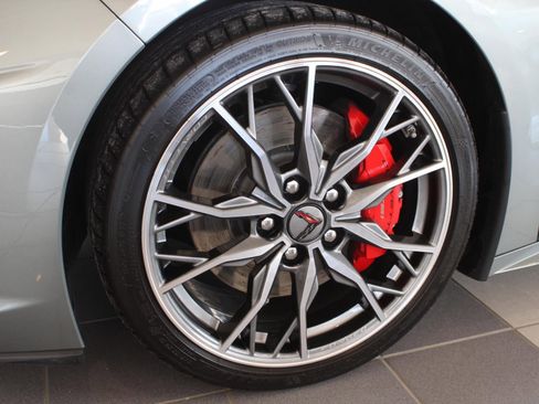 Used 2024 Chevrolet Corvette 3LT w/ Z51 Performance Package image 14