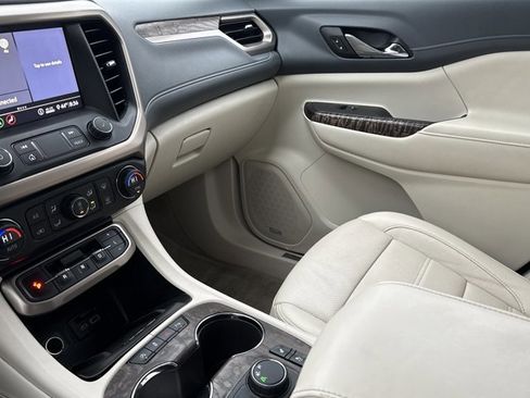 Used 2020 GMC Acadia Denali w/ Technology Package image 27