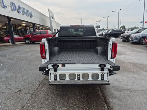 Used 2023 GMC Sierra 1500 SLT w/ SLT Convenience Package AWD/4WD image 7