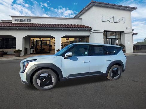 New 2026 Kia EV9 Light image 4