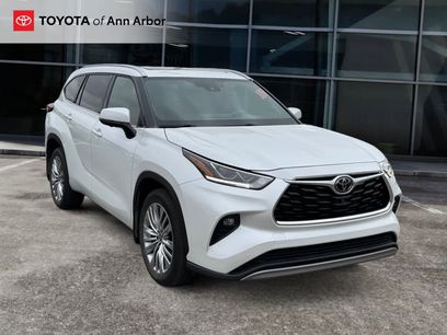 Used 2023 Toyota Highlander Platinum