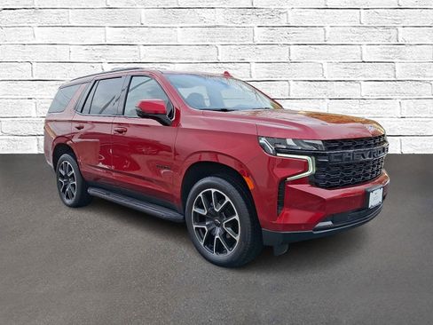 Used 2023 Chevrolet Tahoe RST w/ Luxury Package image 2