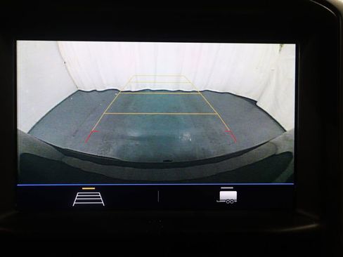 Used 2020 Chevrolet Silverado 1500 Custom w/ Custom Value Package image 21