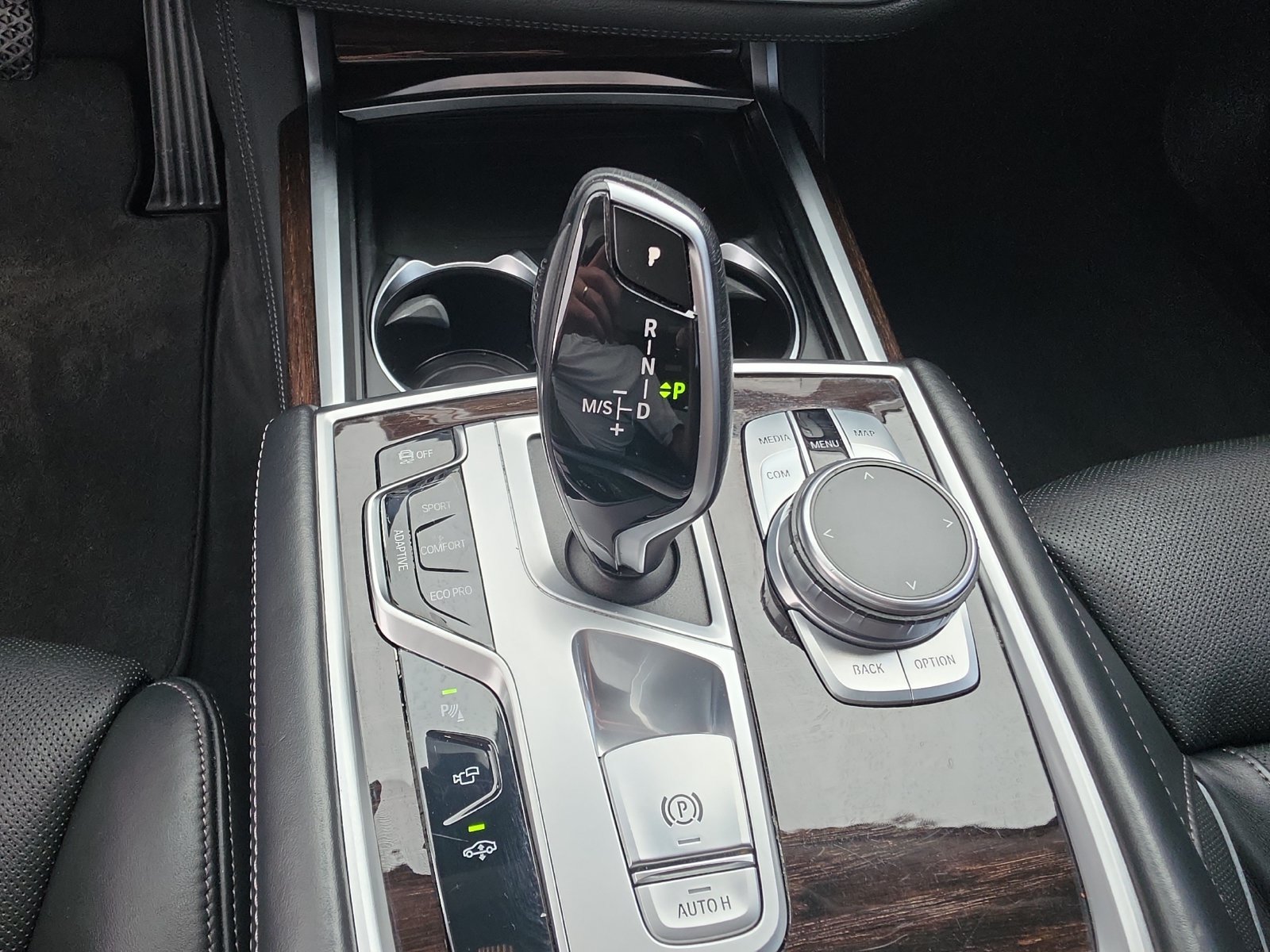 Used 2021 BMW 750i xDrive AWD/4WD image 19