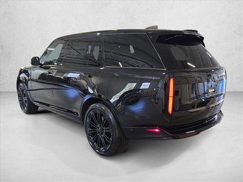 New 2026 Land Rover Range Rover Long Wheelbase SE image 7