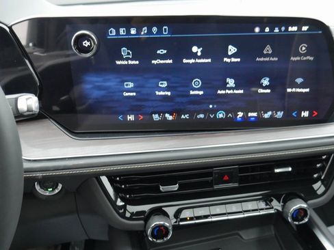 New 2026 Chevrolet Suburban Premier image 16