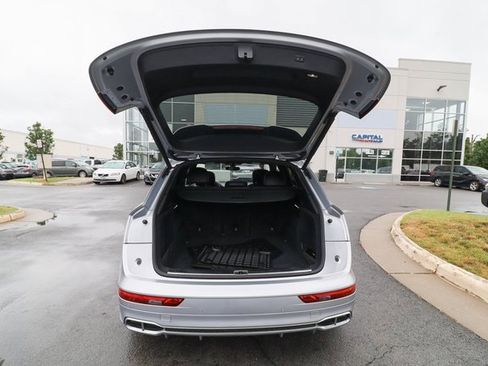 Used 2018 Audi SQ5 Prestige w/ Prestige Package image 41