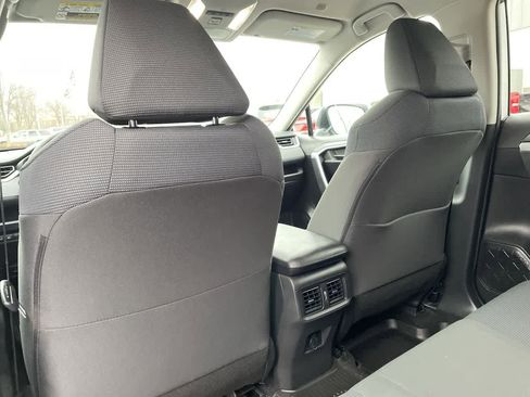 Used 2023 Toyota RAV4 LE image 19