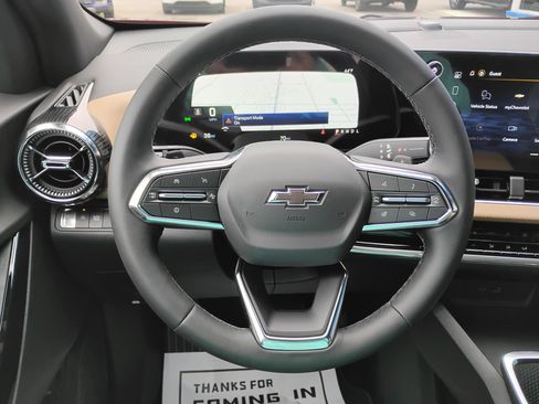New 2026 Chevrolet Equinox ACTIV w/ Convenience Package III FWD image 9
