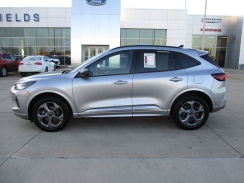 Used 2023 Ford Escape ST-Line w/ Tech Pack #1 image 3