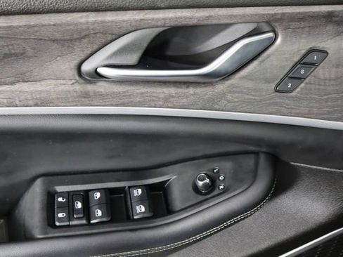 Used 2023 Jeep Grand Cherokee Limited RWD image 20
