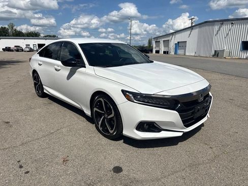 Used 2022 Honda Accord Sport image 7