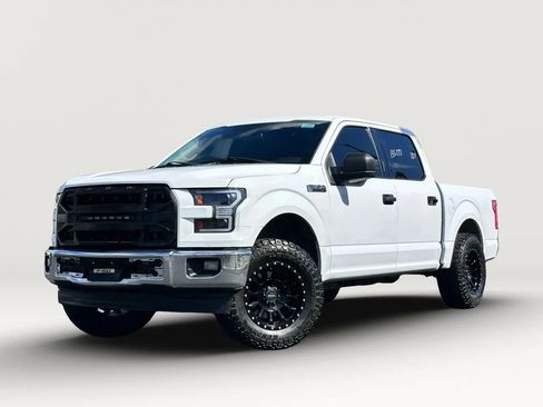 Used 2017 Ford F150 XLT RWD image 3