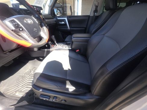 Used 2015 Toyota 4Runner SR5 Premium AWD/4WD image 9