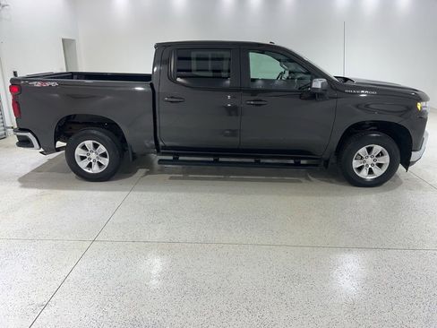 Used 2021 Chevrolet Silverado 1500 LT AWD/4WD image 6