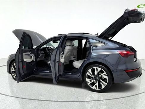 Used 2024 Audi Q8 e-tron Prestige w/ Prestige Package AWD/4WD image 15
