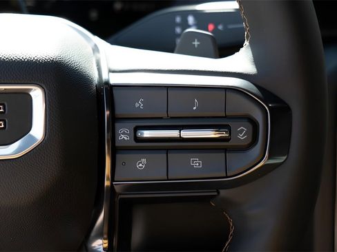 New 2026 GMC Yukon XL AT4 w/ AT4 Premium Plus Package image 13