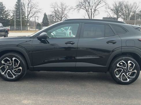 Certified 2024 Chevrolet Trax RS w/ Driver Confidence Package image 5