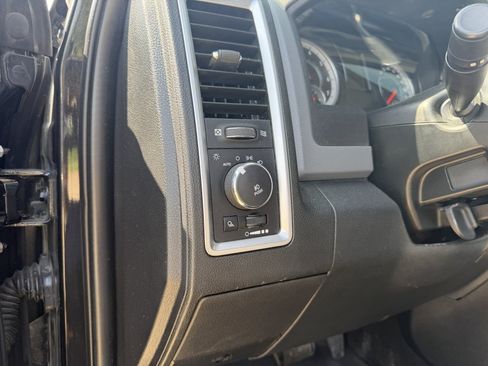 Used 2016 RAM 2500 Big Horn w/ Black Appearance Group AWD/4WD image 10