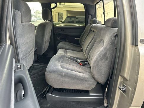 Used 2002 Chevrolet Silverado 3500 LS w/ Electrical Convenience Pkg image 19