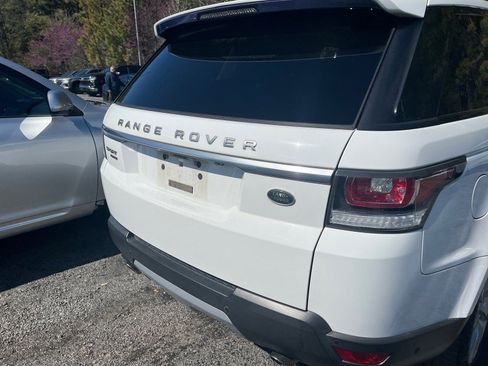 Used 2015 Land Rover Range Rover Sport HSE image 3