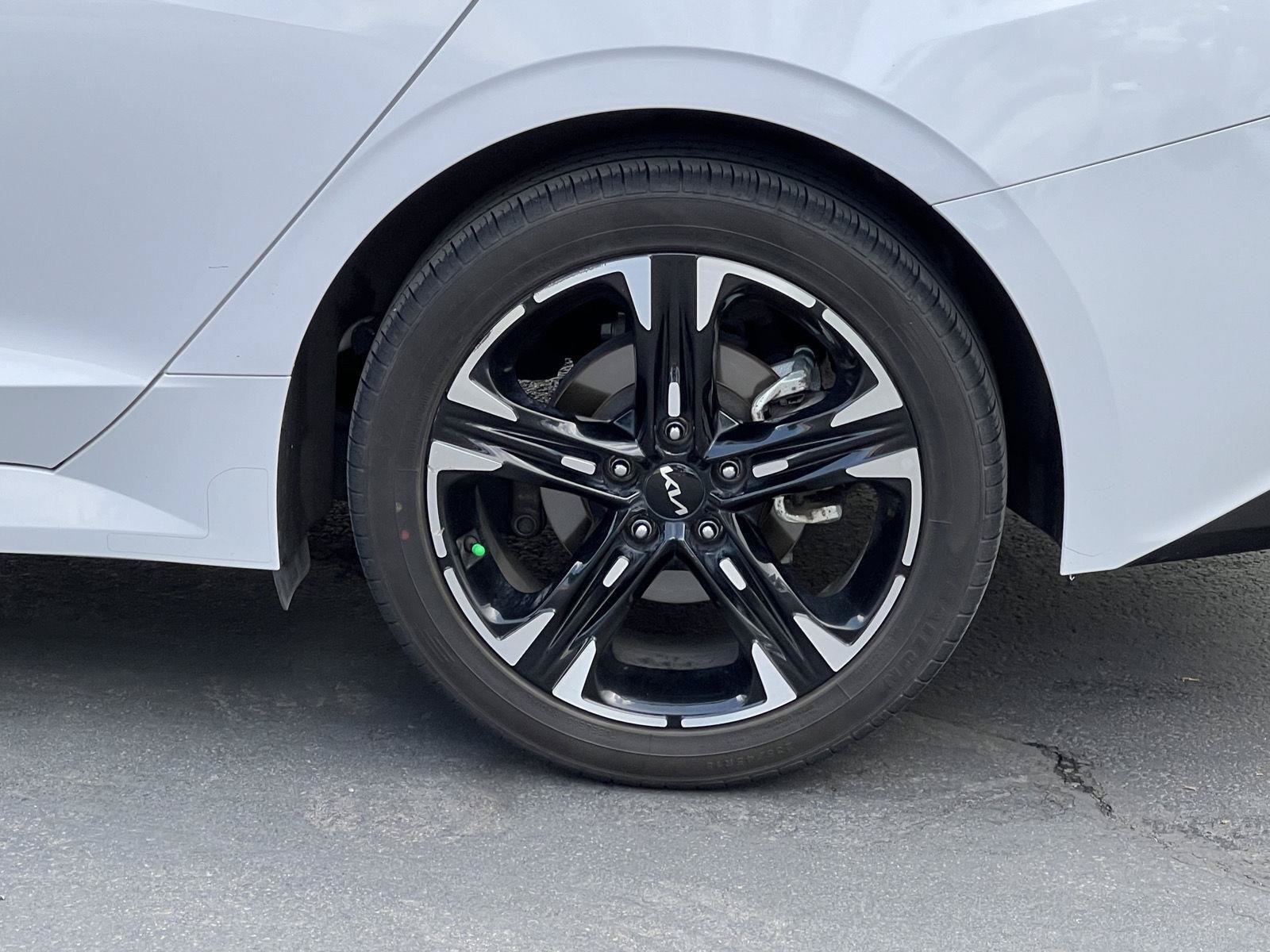 Used 2024 Kia K5 GT-Line w/ GT-Line Premium Package FWD image 8