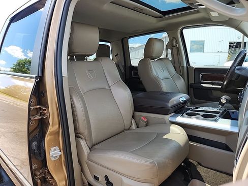Used 2012 RAM 1500 Laramie AWD/4WD image 40