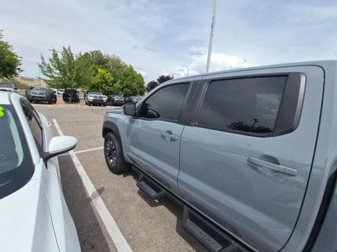 Certified 2024 Nissan Frontier PRO-4X w/ Off-Road Protection Package AWD/4WD image 39