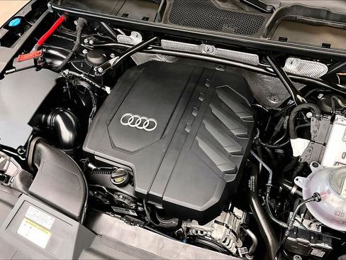 Used 2023 Audi Q5 2.0T Premium w/ Convenience Package AWD/4WD image 31