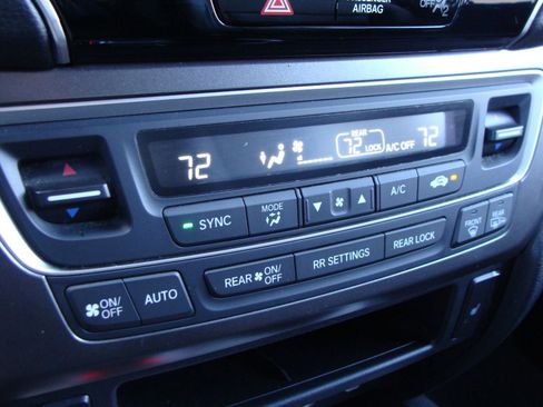 Used 2022 Honda Pilot Special Edition image 30